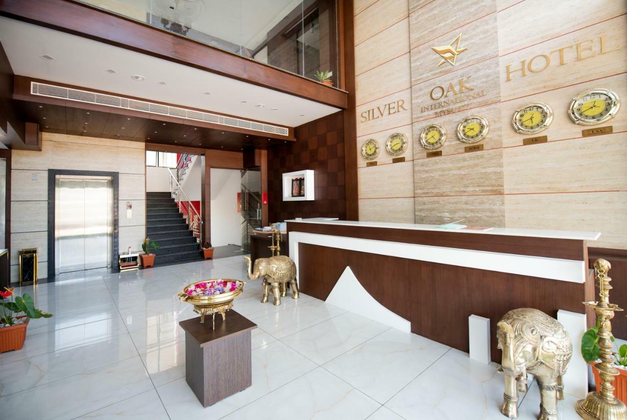 Silver Oak Hotel Mysore Eksteriør billede
