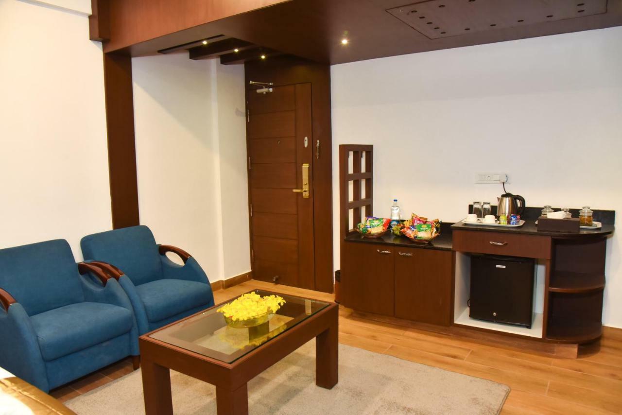 Silver Oak Hotel Mysore Eksteriør billede